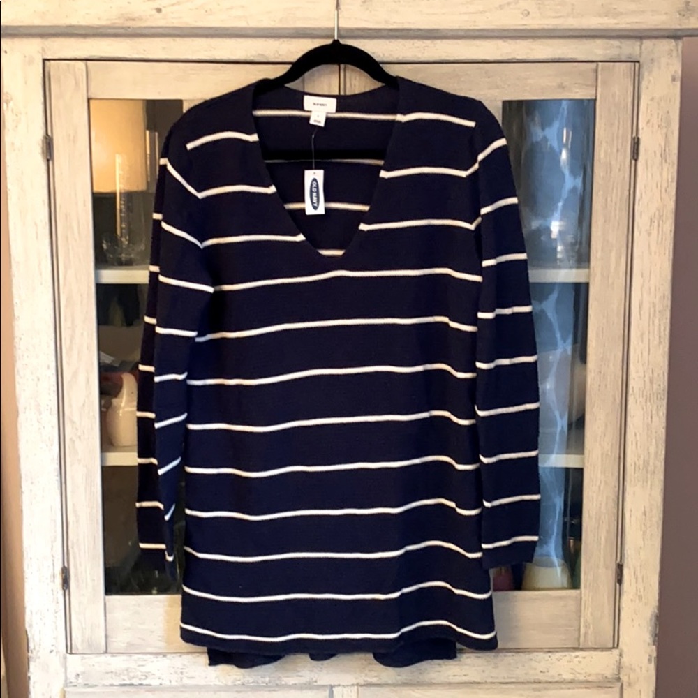 NWT - Old Navy - Textured V-Neck Tunic Sweater
